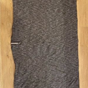 Lululemon snap scarf